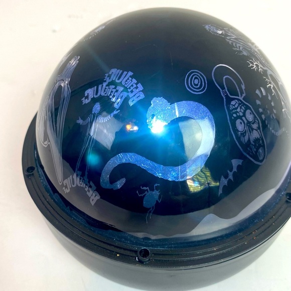 Beetlejuice Led Rotating Shadow Light Projector - Picture 1 of 6